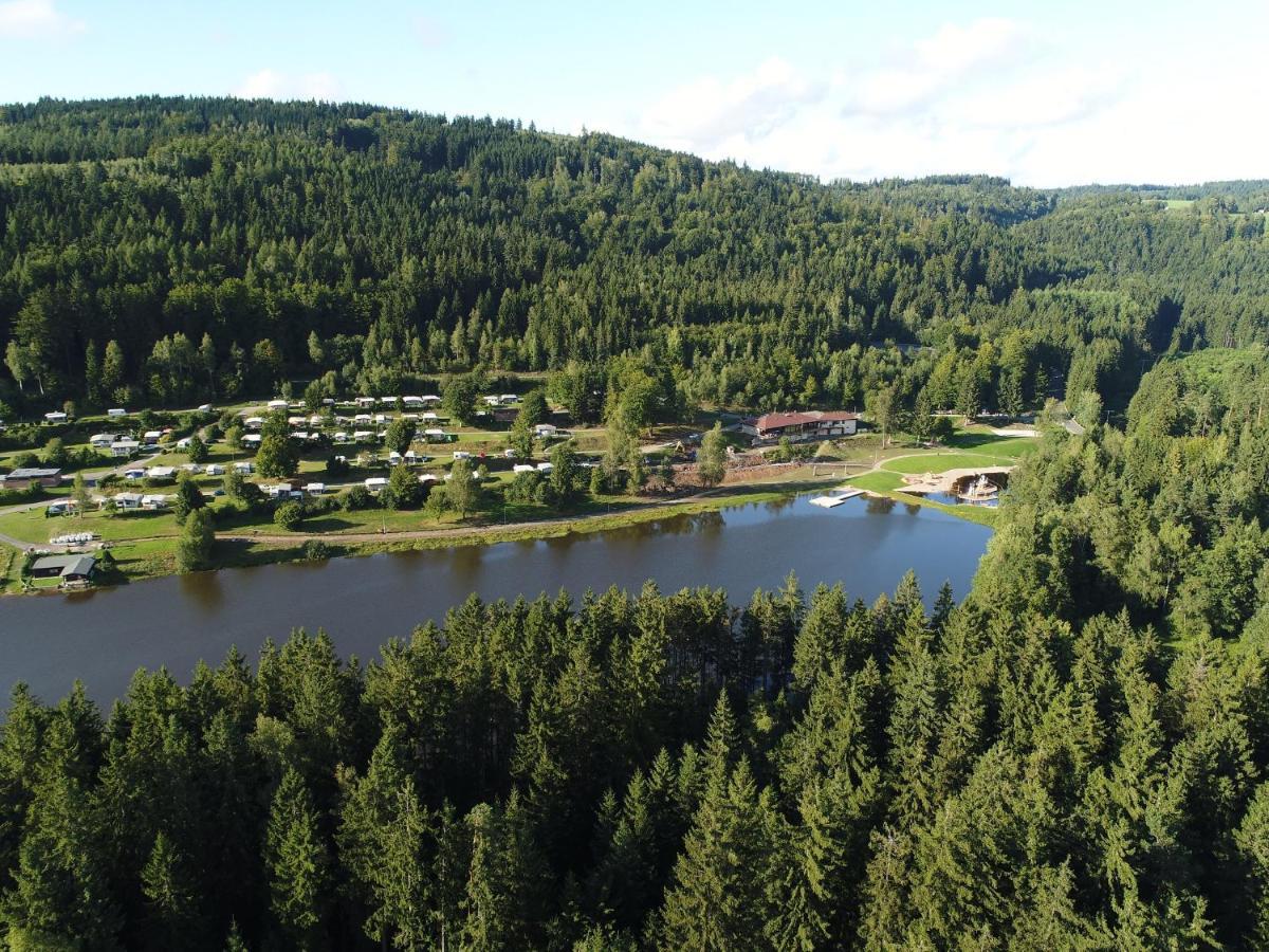 Flossenburg Freizeit- Und Campinganlage Gaisweiher מראה חיצוני תמונה
