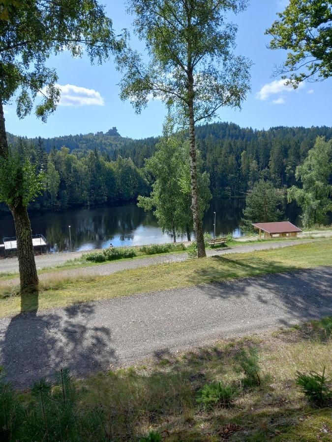 Flossenburg Freizeit- Und Campinganlage Gaisweiher מראה חיצוני תמונה